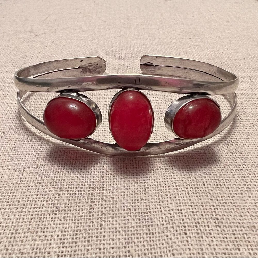 NEW Silver Plated Ruby Bangle